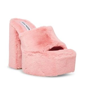 Brand new Steve Madden Trixie-F pink Barbie platforms size 6